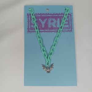 Plastic Mint Link Necklace with Bat Pendant.